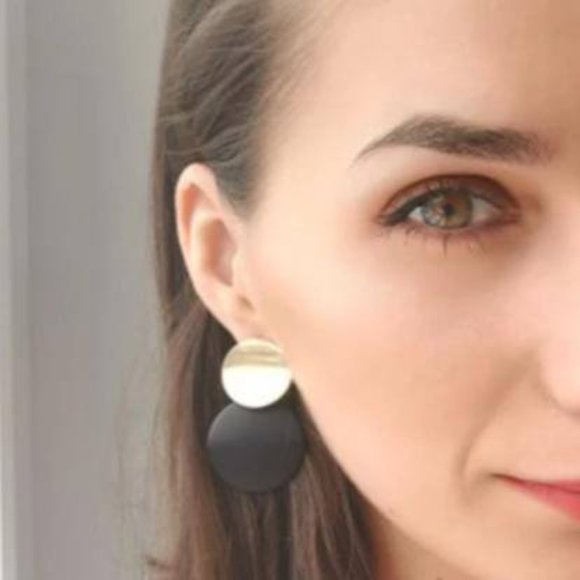 Geometric Layered Round Disk Drop Dangle Earrings - Picture 6 of 9